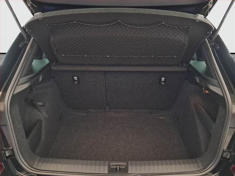 Škoda Kamiq (2022) Monte Carlo 1.0 TSI - fotka 14 z 22