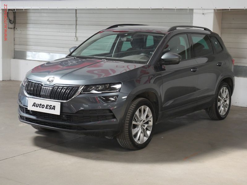 Škoda Karoq (2018) 2.0 TDi 4x4, Style, TZ, panor - fotka 3 z 17