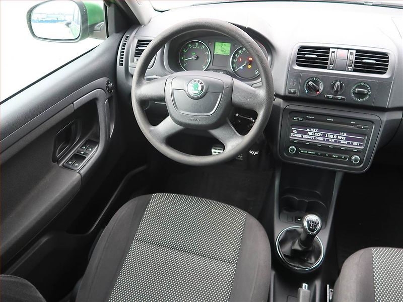 Škoda Fabia (2012) Scout 1.2 TSI, Tempomat - fotka 7 z 16