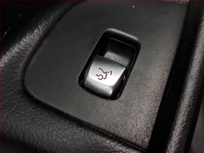 Mercedes-Benz Třídy E (2016) E 220 d, Automat, Navi - fotka 21 z 23