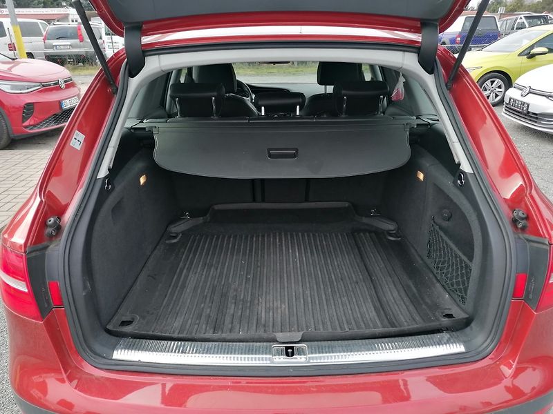 Audi A4 Allroad (2012) 3.0 TDi Quattro - fotka 23 z 25