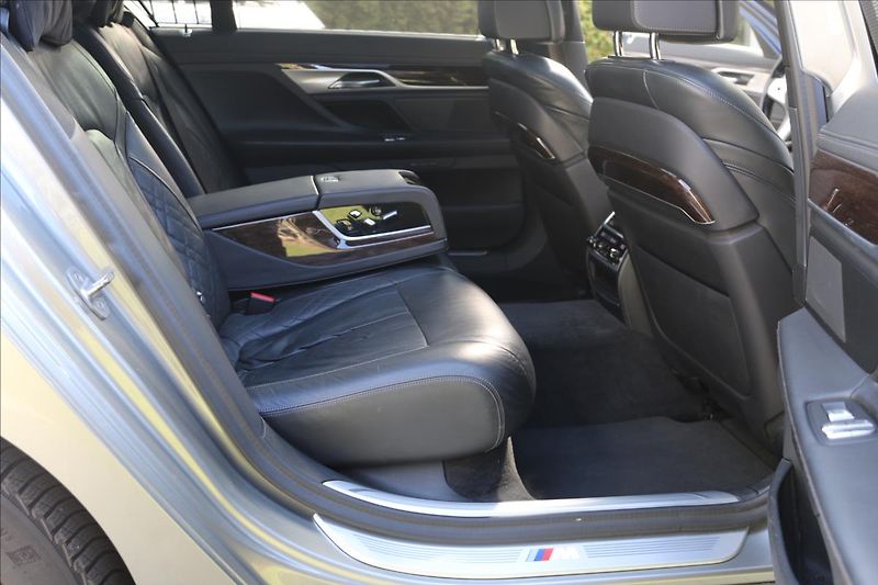 BMW Řada 7 3,0 750LD XDRIVE, ČR, DPH - fotka 61 z 74