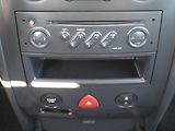 Renault Mégane (2003) 1.4 i, AC - náhled 12