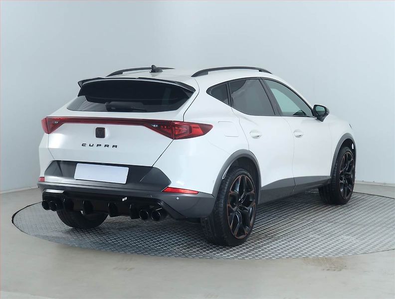 Cupra Formentor (2022) 1.5 TSI - fotka 5 z 18