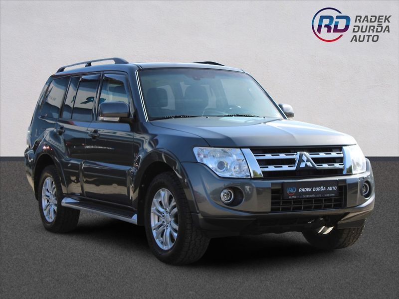 Mitsubishi Pajero 3,2 DI-D  ČR,AUTOMAT,4x4,7MÍST - fotka 3 z 38