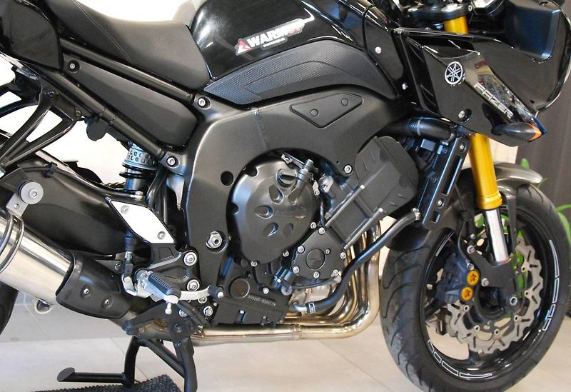 Yamaha FZ 8 S Fazer (2010) hezký stav - fotka 7 z 21