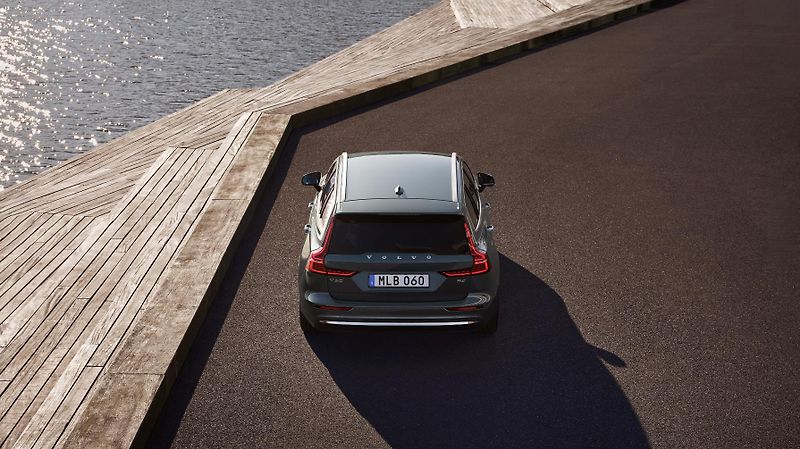 Volvo V60 (2026) B4 BRIGHT PLUS AUT - fotka 9 z 16