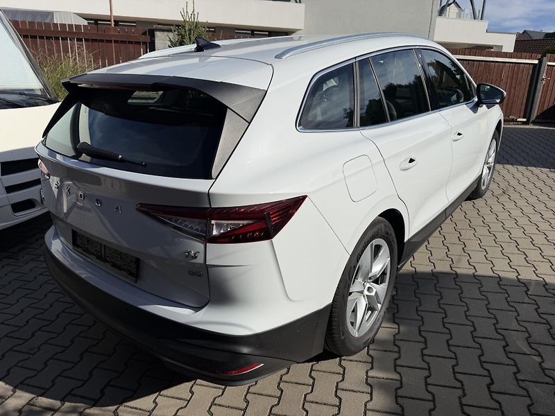 Škoda Enyaq (2021) iV80, 150kw, SOH 90%, Tažné - fotka 4 z 11