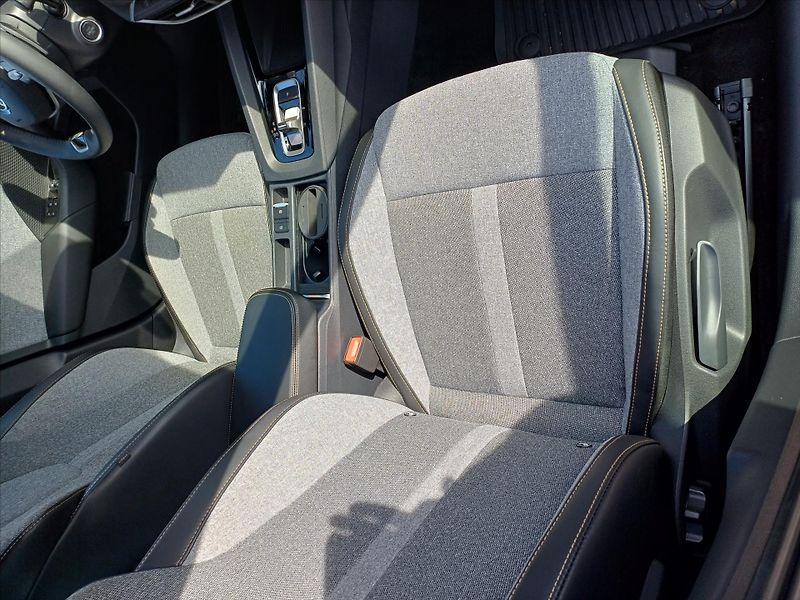 Škoda Octavia 1,5   M-HEV 110kW DSG Selectio - fotka 25 z 36