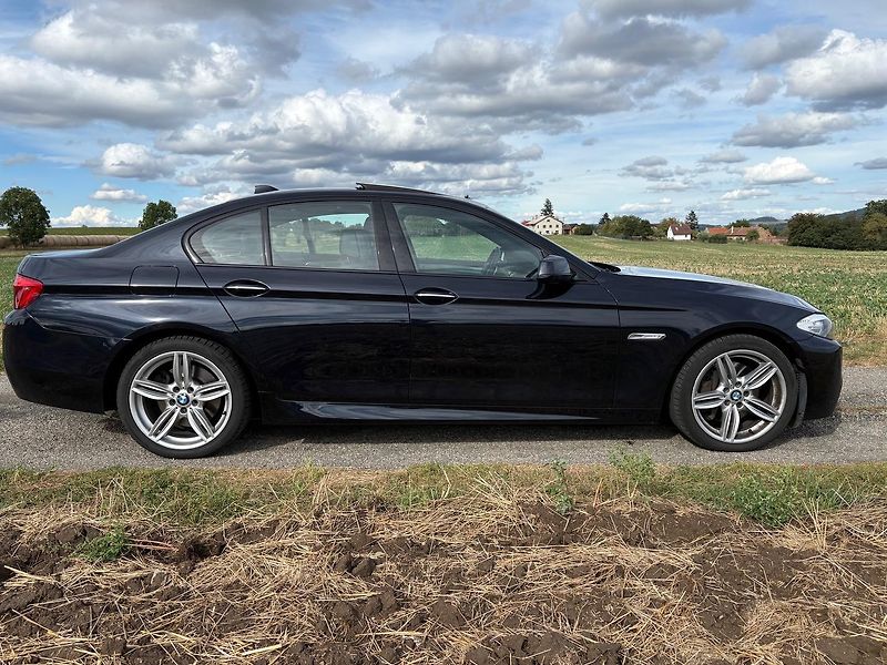 BMW Řada 5 (2012) 535d, xdrive , 1.majitel - fotka 2 z 16