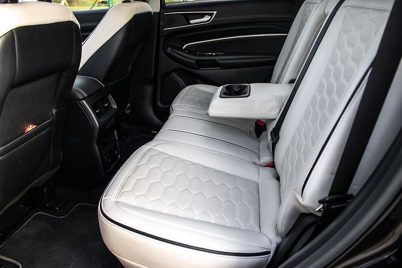 Ford Edge - fotka 25 z 26