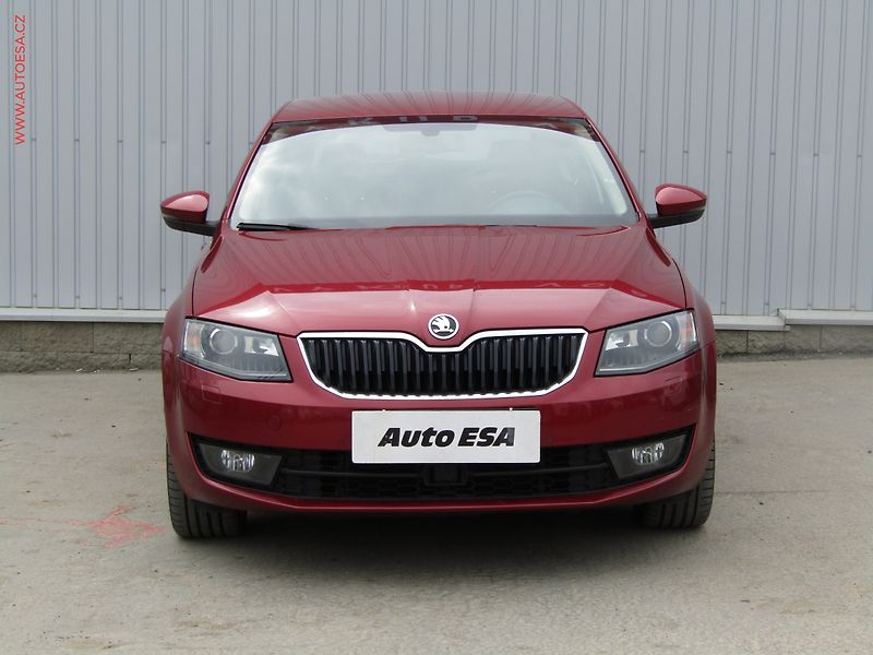 Škoda Octavia (2016) 1.8TSi, 2.maj,ČR, L&K, bixen - fotka 2 z 19