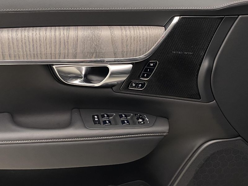 Volvo V90 CC B5 AWD BRIGHT PLUS AUT - fotka 29 z 63