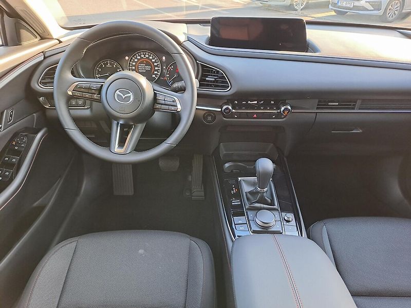 Mazda CX-30 (2025) 2.5L e-SKYACTIV 103 kW - fotka 17 z 21
