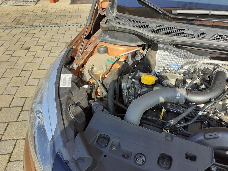 Renault Captur (2017) 1.2 TCe  87kW - fotka 24 z 33