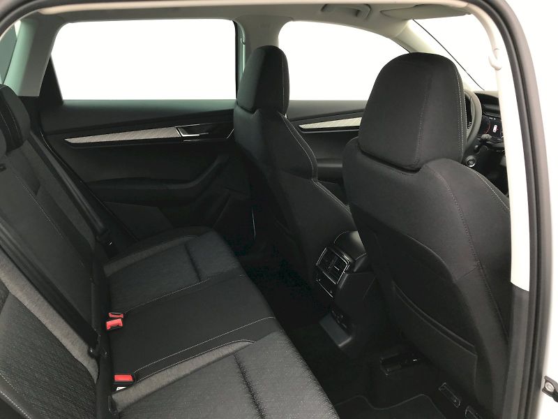 Škoda Karoq (2024) 1.5 TSI /110KW / 6MP / Style - fotka 6 z 28