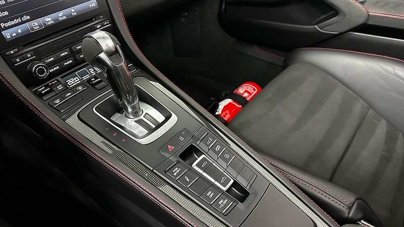 Porsche Boxster 718 SPYDER / ZÁRUKA - fotka 50 z 58