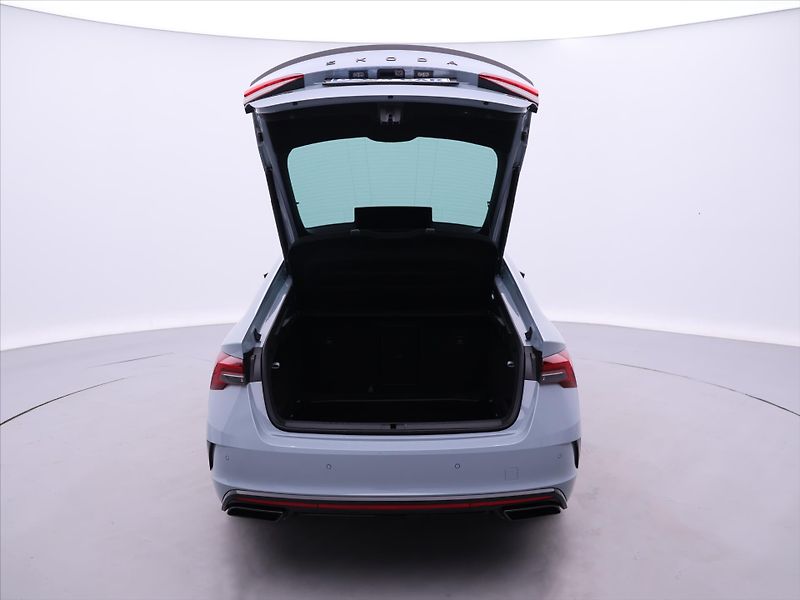 Škoda Octavia 2,0 TSI 195kW DSG RS DPH 1.Maj - fotka 9 z 43