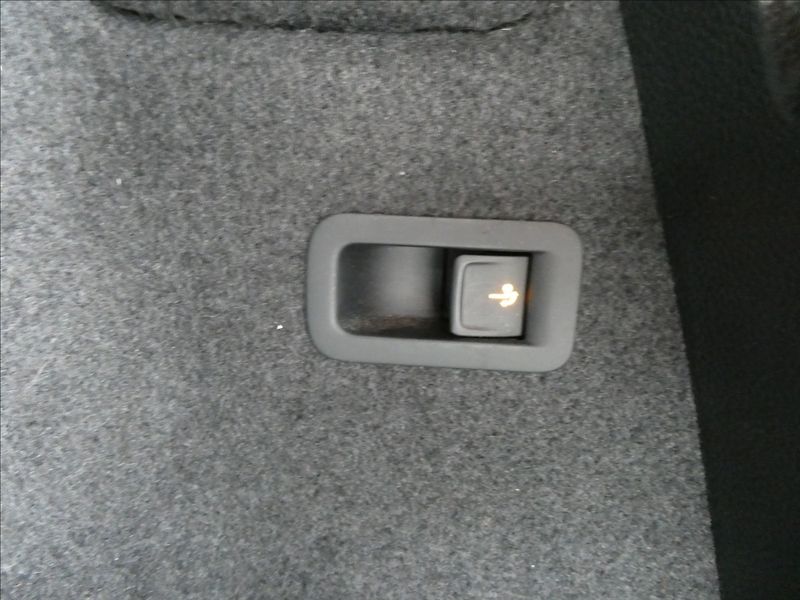 Škoda Karoq 2,0 TDi 110kW,DSG,4x4,1majitel - fotka 44 z 45