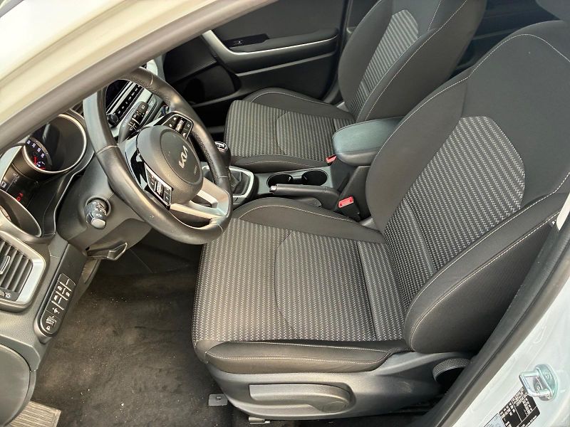 Kia Ceed (2023) TOP 1.0T-GDI 88kW CZ DPH - fotka 7 z 11