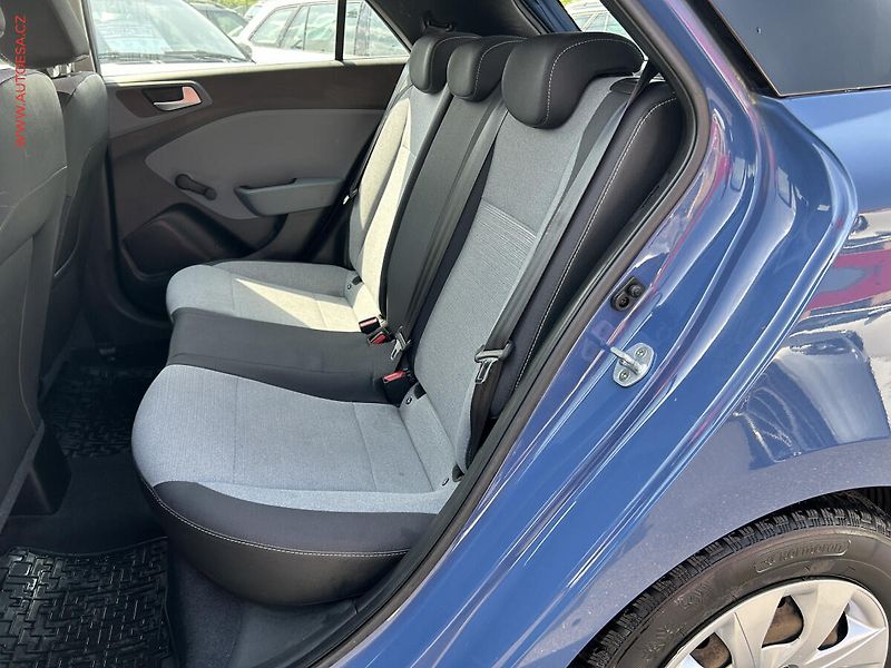 Hyundai i20 (2015) 1.2i, 1.maj,ČR, servis.kniha - fotka 10 z 16