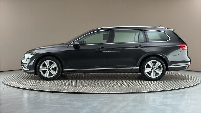 Volkswagen Passat 2.0 TDI DSG Elegance Variant - fotka 4 z 27