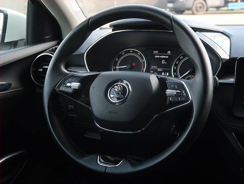 Škoda Fabia (2021) 1.0, Serv.kniha, Tempomat - fotka 16 z 18