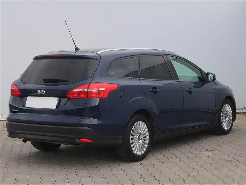 Ford Focus (2015) 1.5 TDCi, Serv.kniha, Navi - fotka 5 z 16