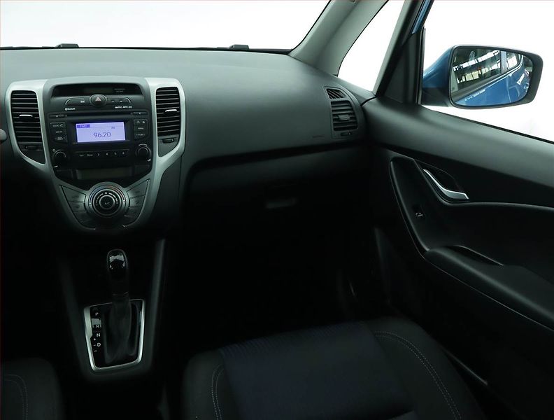 Hyundai ix20 (2017) 1.6 CVVT, Automat, Tempomat - fotka 8 z 15