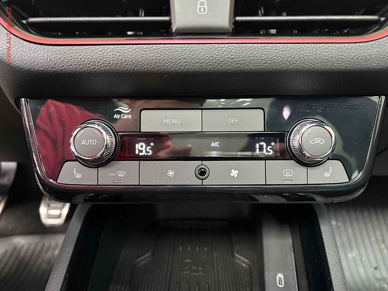 Škoda Kamiq (2024) 1.0 TSI, 1.maj,ČR, Monte - fotka 14 z 17