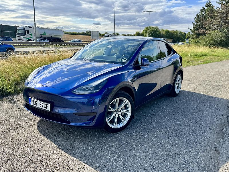 Tesla Model Y (2024) RWD. S.R. - fotka 1 z 20