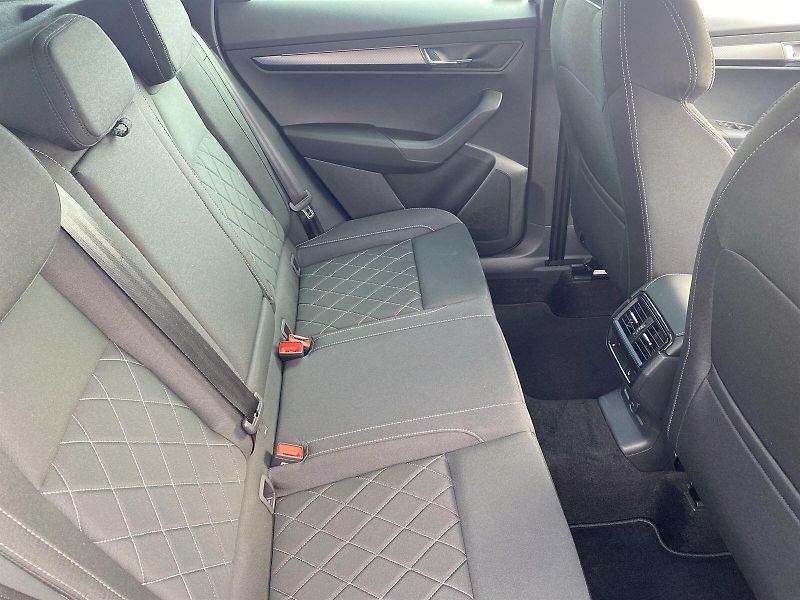 Škoda Karoq (2025) 2,0 TDI 110kW 4x4 DSG Sportlin - fotka 10 z 33