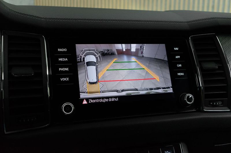 Škoda Kodiaq 2.0TDI DSG*KAMERA*VIRTUAL*ACC - fotka 25 z 43