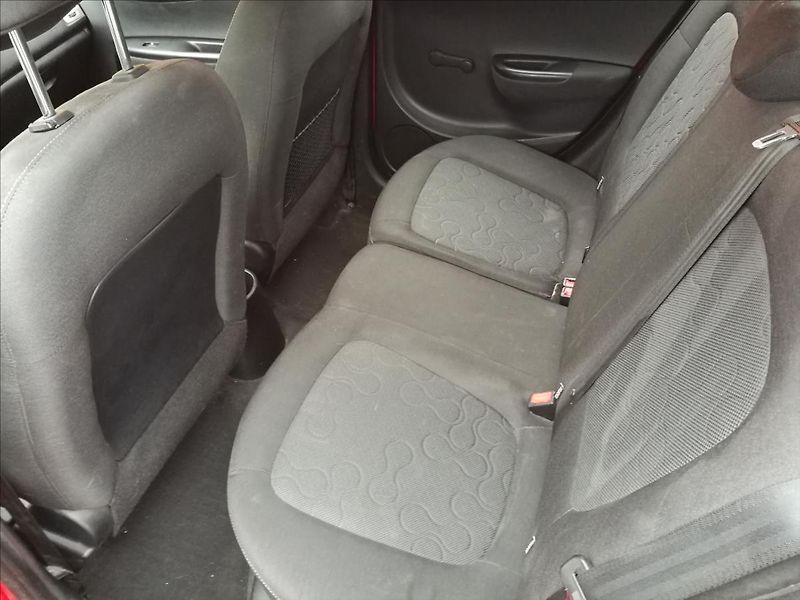 Hyundai i20 1,3 i - fotka 12 z 14