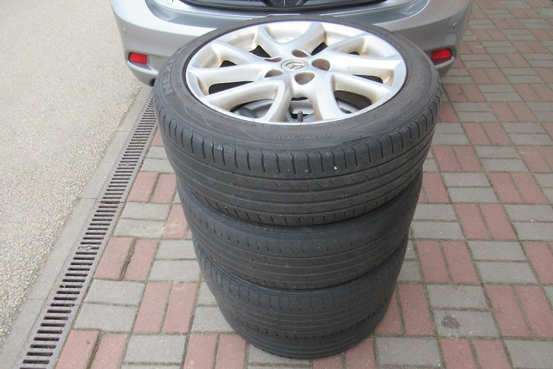 Mazda 3 1.6 CD AUT. KLIMA SADA ALU KOL - fotka 18 z 20