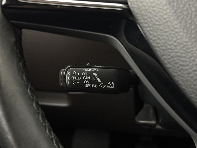 Škoda Superb 2,0 TDi 110kW L&K DPH ACC DCC - fotka 11 z 56