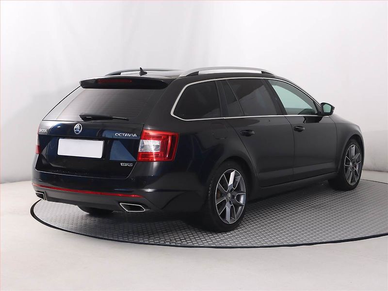 Škoda Octavia (2015) 2.0 TDI, Serv.kniha, Kůže - fotka 5 z 19