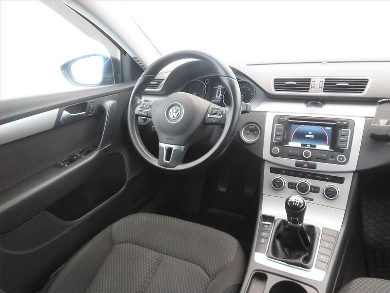 Volkswagen Passat (2013) Comfortline 1.6 TDI - fotka 7 z 16
