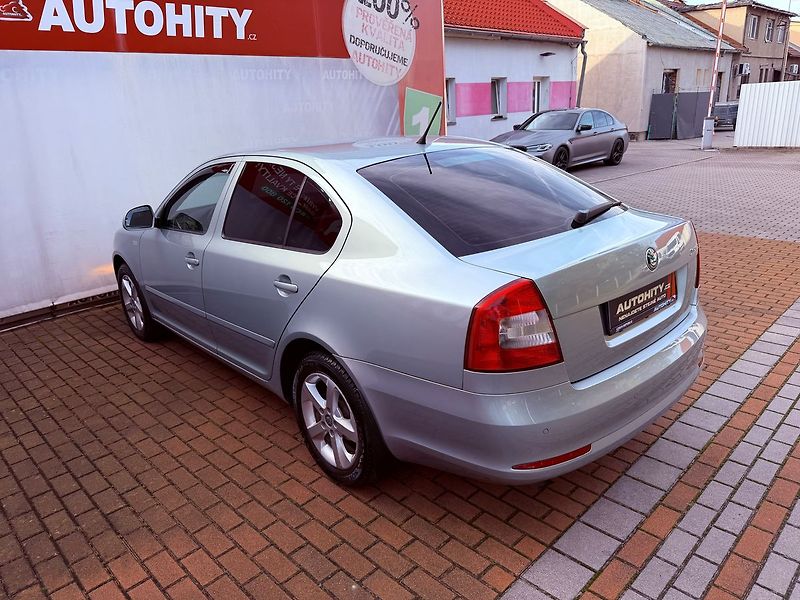Škoda Octavia 1.2 TSi Ambiente, Serviska - fotka 6 z 24