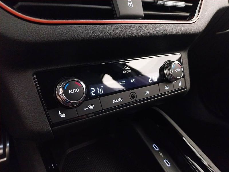 Škoda Scala (2022) Monte Carlo 1.0 TSI, Automat - fotka 16 z 23