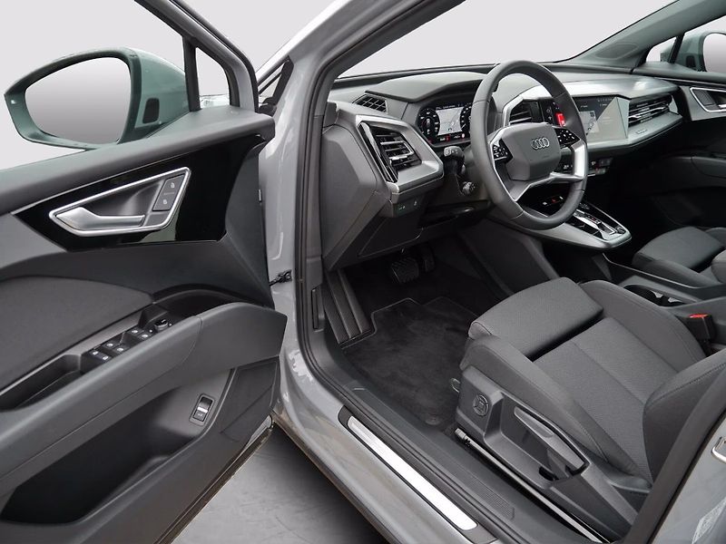 Audi Q4 e-tron 40 Sportback Keyless Asistence - fotka 5 z 18