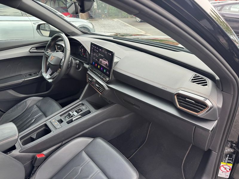 Cupra Formentor (2021) VZ e-Hybrid 180kW - fotka 29 z 31