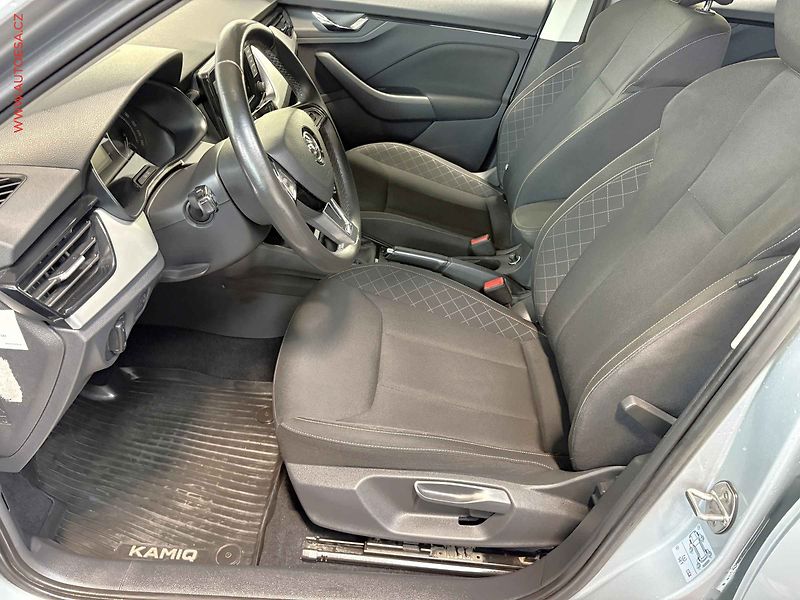 Škoda Kamiq (2020) 1.0 TSI, 1.maj,ČR, STK6/28 - fotka 9 z 15
