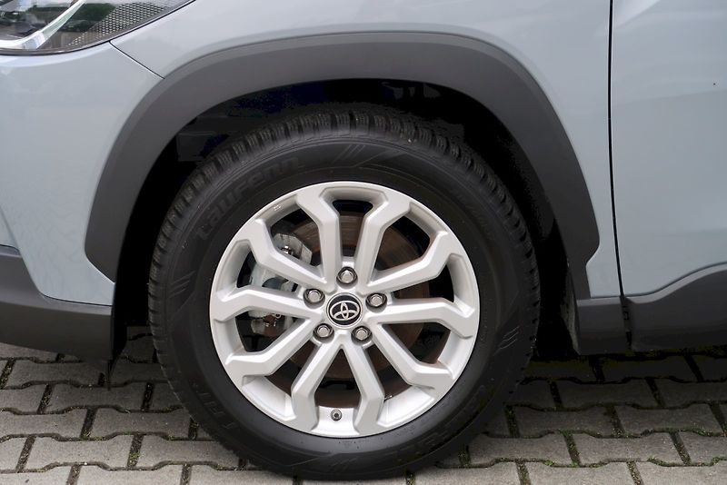 Toyota Corolla Cross (2024) Comfort Business 2,0 Hybrid 4x - fotka 28 z 28