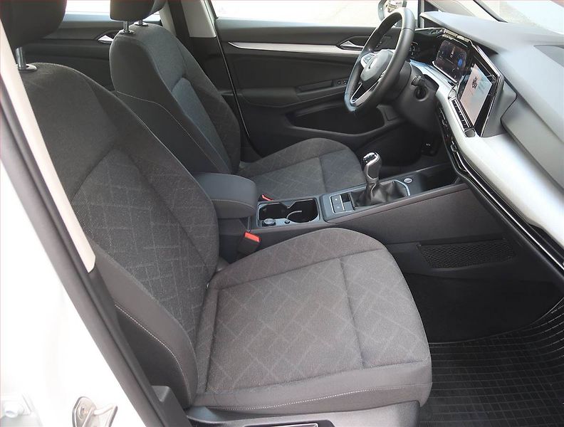 Volkswagen Golf (2021) Life 2.0 TDI, Serv.kniha - fotka 9 z 18