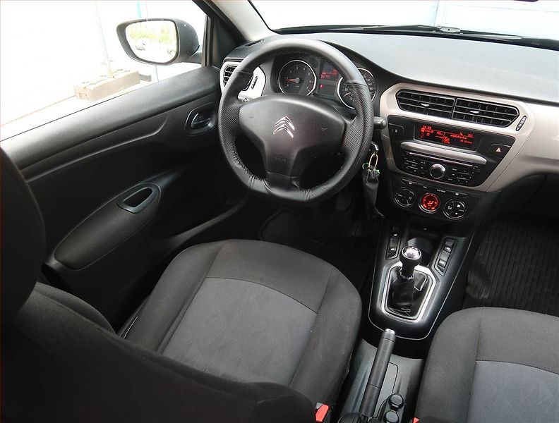 Citroën C-Elysée (2017) 1.6 VTi, Serv.kniha, Tempomat - fotka 7 z 17