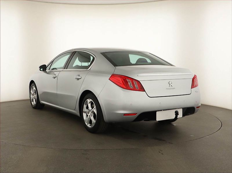Peugeot 508 (2011) 2.0 HDi, ČR,1.maj, Xenony - fotka 4 z 16
