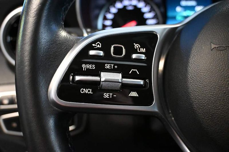 Mercedes-Benz Třídy C (2020) 2.0 300 DE T 9G-TRONIC LED 360 - fotka 16 z 47