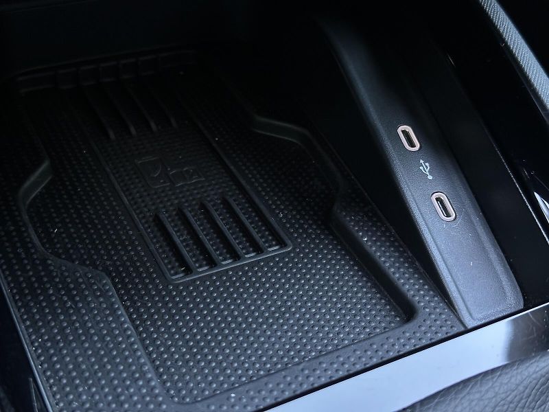 Škoda Scala 1.0TSi DSG 116PS Monte Carlo K - fotka 34 z 42