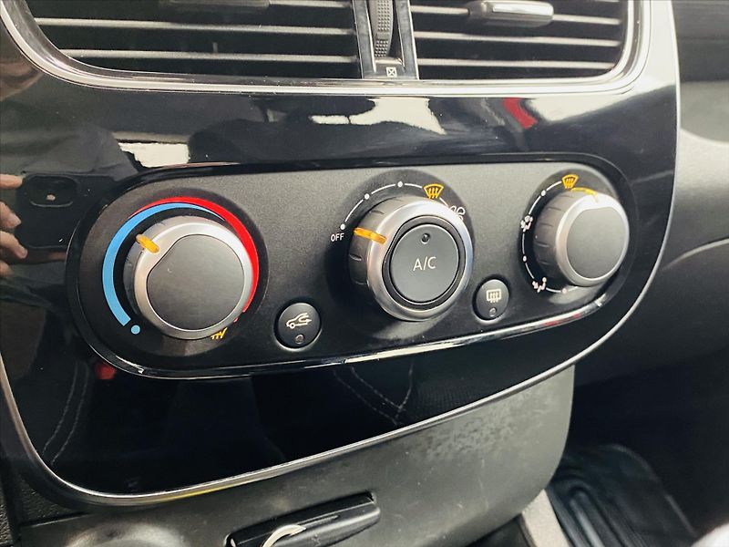 Renault Clio 0,9 TCe 66kW - fotka 19 z 24